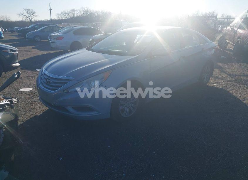 Photo 2 of 2012 Hyundai Sonata GLS (VIN 5NPEB4AC2CH318936)
