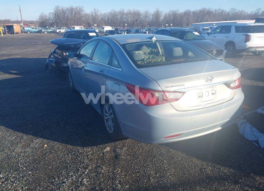 Photo 3 of 2012 Hyundai Sonata GLS (VIN 5NPEB4AC2CH318936)