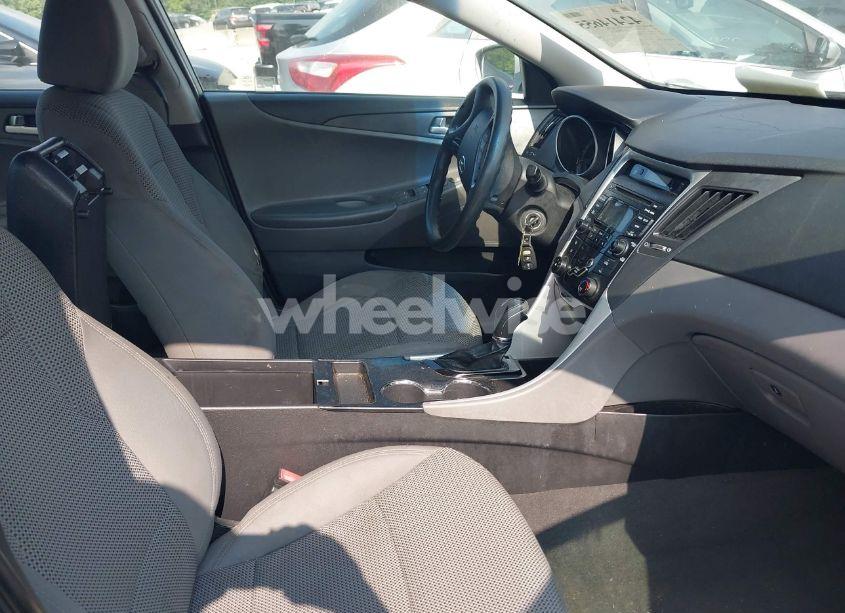 Photo 5 of 2012 Hyundai Sonata GLS (VIN 5NPEB4AC2CH325434)