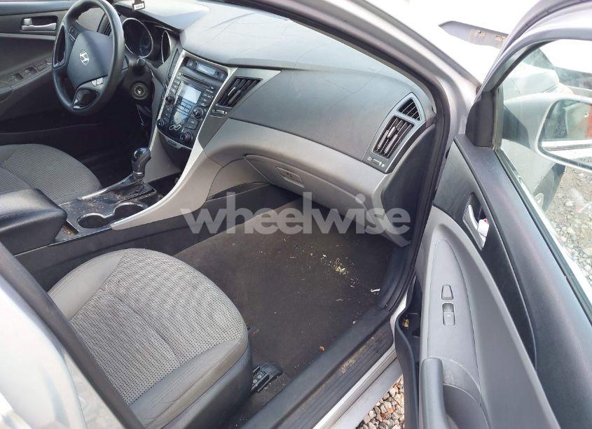 Photo 5 of 2012 Hyundai Sonata GLS (VIN 5NPEB4AC2CH336188)