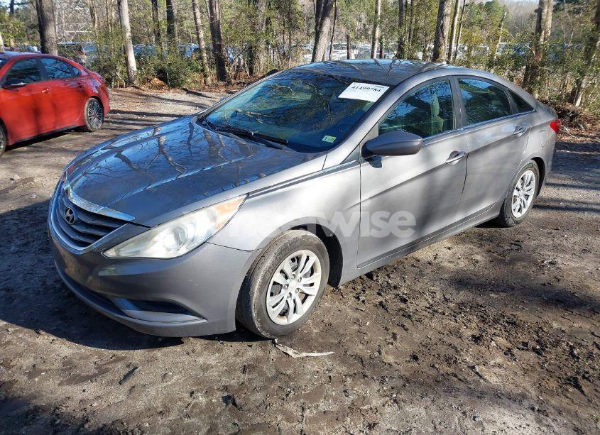 Photo 2 of 2012 Hyundai Sonata GLS (VIN 5NPEB4AC2CH340239)