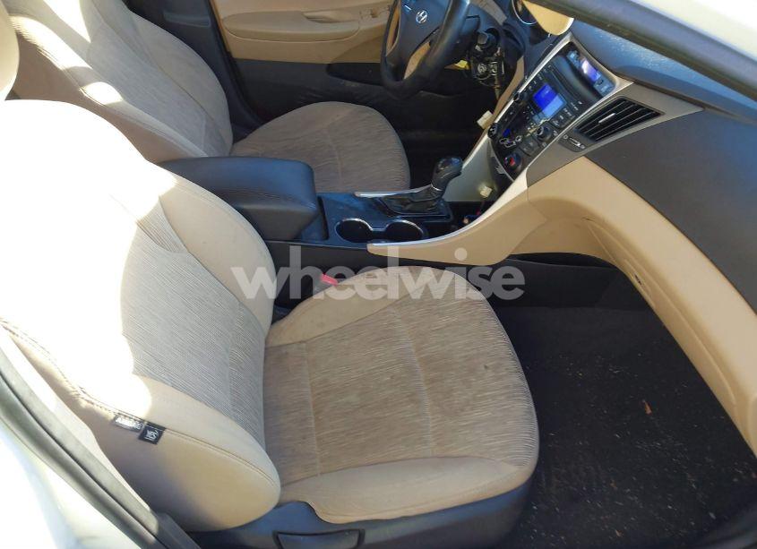 Photo 5 of 2012 Hyundai Sonata GLS (VIN 5NPEB4AC2CH353976)