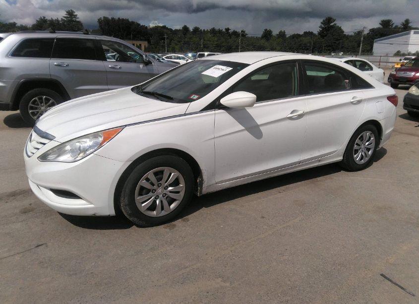 Photo 2 of 2012 Hyundai Sonata GLS (VIN 5NPEB4AC2CH393037)