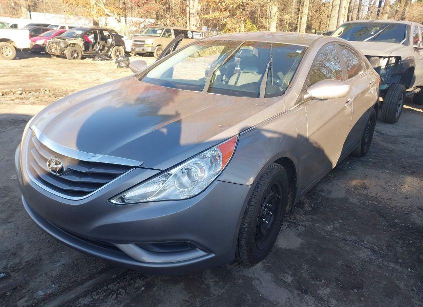 Photo 2 of 2012 Hyundai Sonata GLS (VIN 5NPEB4AC2CH418423)