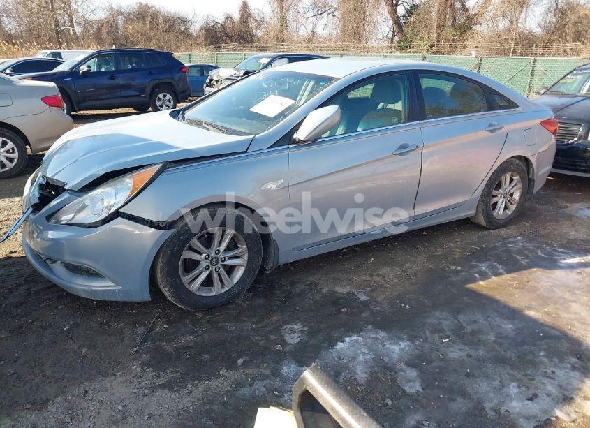 Photo 2 of 2012 Hyundai Sonata GLS (VIN 5NPEB4AC2CH424321)