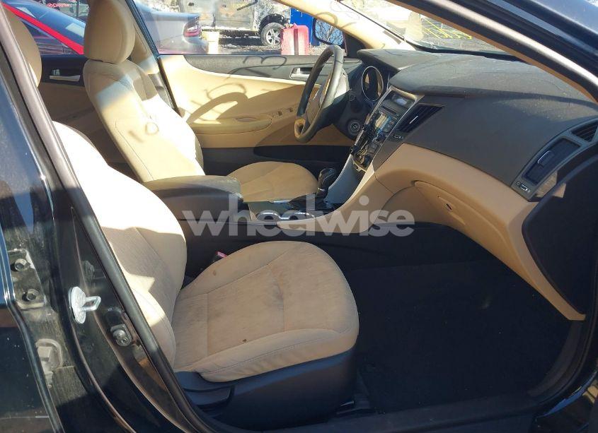 Photo 5 of 2012 Hyundai Sonata GLS (VIN 5NPEB4AC2CH453947)