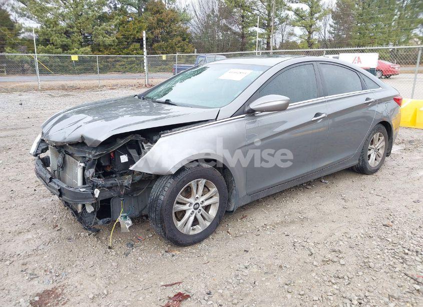 Photo 2 of 2012 Hyundai Sonata GLS (VIN 5NPEB4AC2CH472465)