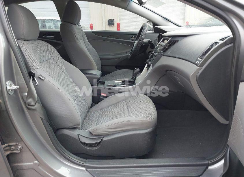 Photo 5 of 2012 Hyundai Sonata GLS (VIN 5NPEB4AC2CH472465)