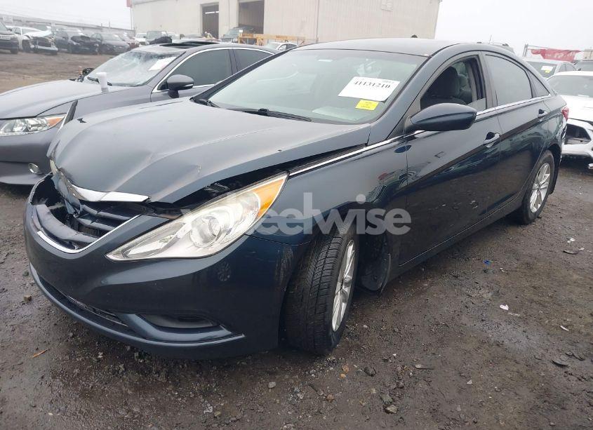 Photo 2 of 2012 Hyundai Sonata GLS (VIN 5NPEB4AC2CH494806)