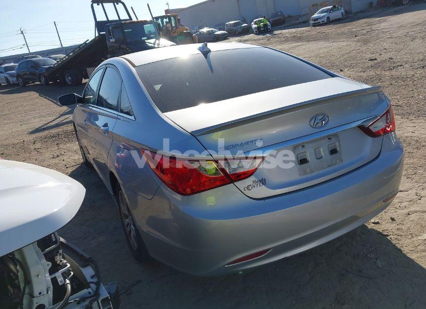 Photo 3 of 2013 Hyundai Sonata GLS (VIN 5NPEB4AC2DH505501)