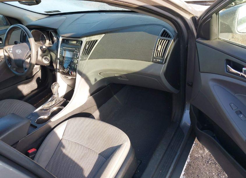 Photo 5 of 2013 Hyundai Sonata GLS (VIN 5NPEB4AC2DH515879)