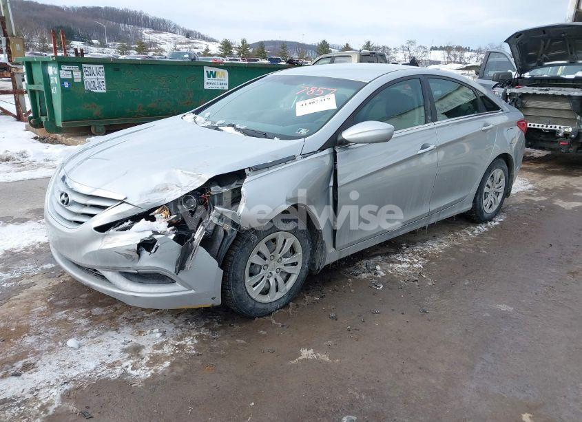 Photo 2 of 2013 Hyundai Sonata GLS (VIN 5NPEB4AC2DH517857)