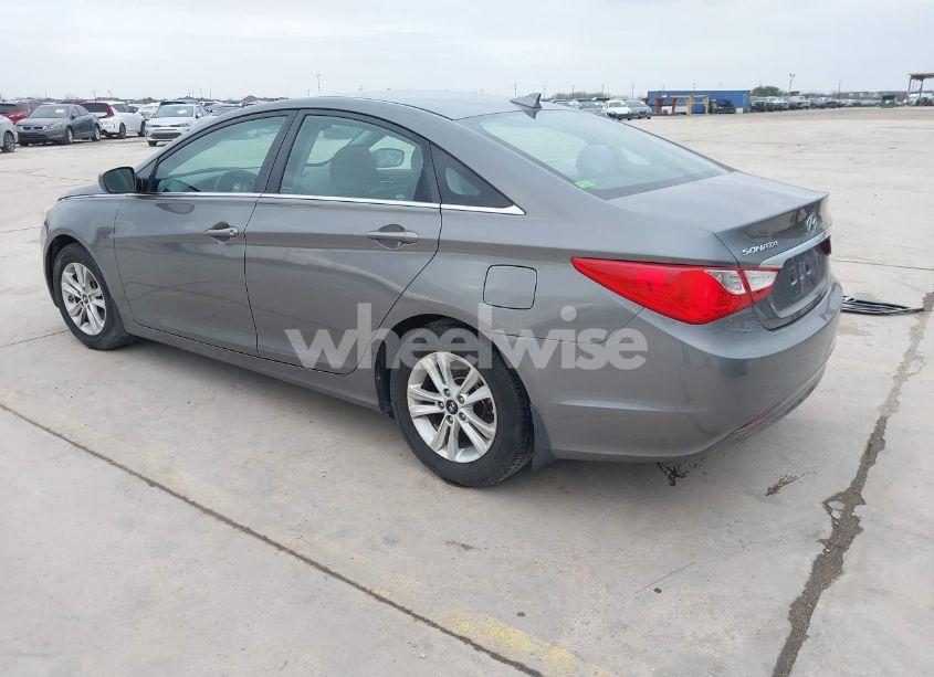 Photo 3 of 2013 Hyundai Sonata GLS (VIN 5NPEB4AC2DH569456)