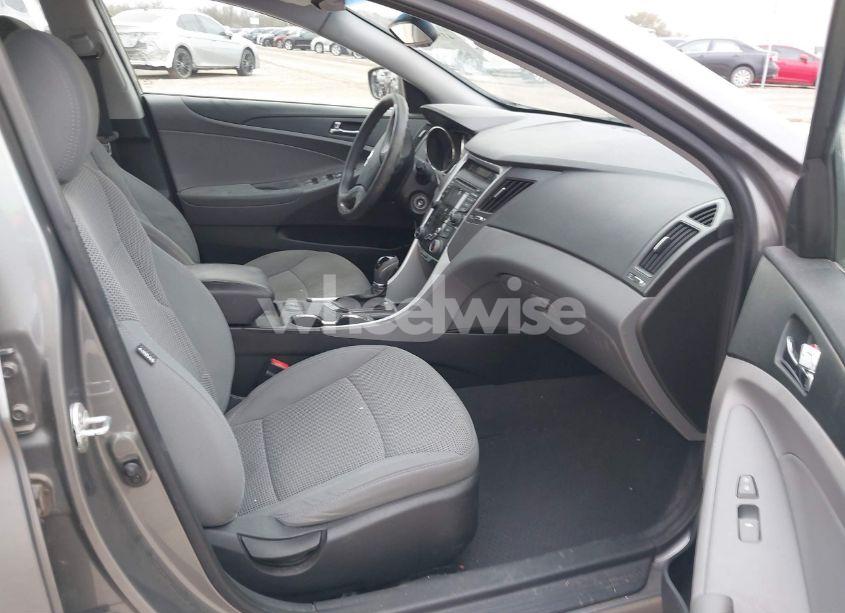 Photo 5 of 2013 Hyundai Sonata GLS (VIN 5NPEB4AC2DH569456)