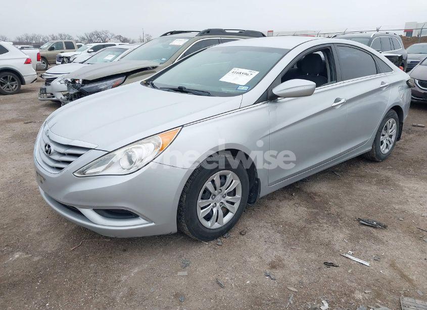 Photo 2 of 2013 Hyundai Sonata GLS (VIN 5NPEB4AC2DH574978)