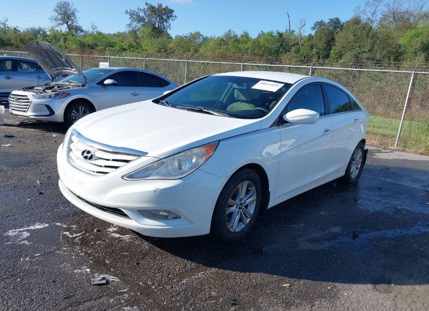 Photo 2 of 2013 Hyundai Sonata GLS (VIN 5NPEB4AC2DH585897)