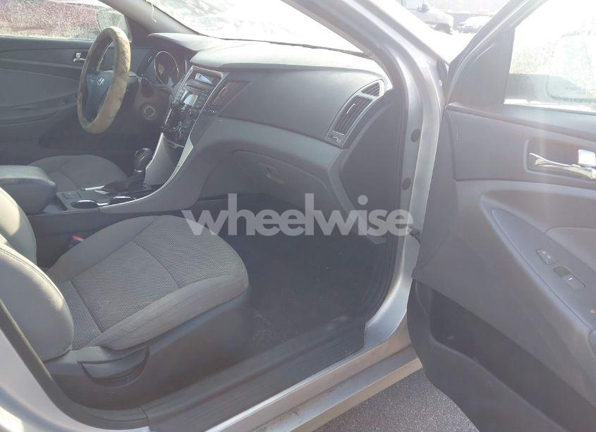 Photo 5 of 2013 Hyundai Sonata GLS (VIN 5NPEB4AC2DH597841)