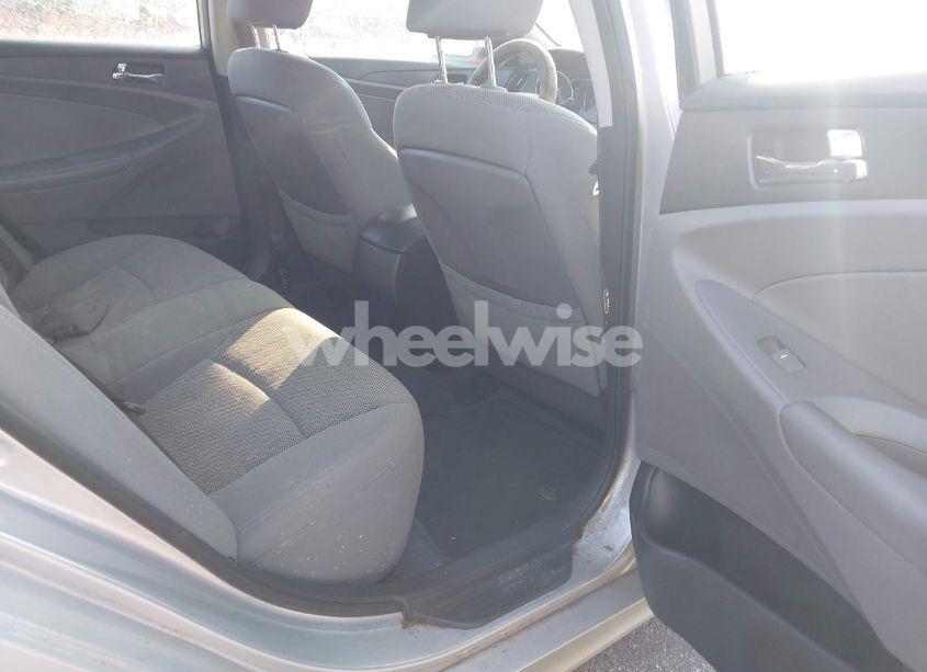 Photo 8 of 2013 Hyundai Sonata GLS (VIN 5NPEB4AC2DH597841)