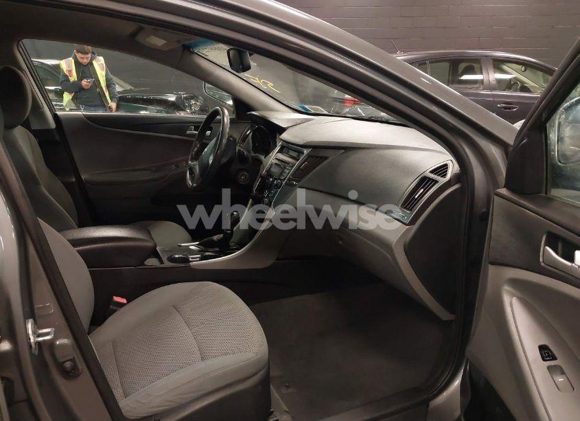 Photo 5 of 2013 Hyundai Sonata GLS (VIN 5NPEB4AC2DH599797)