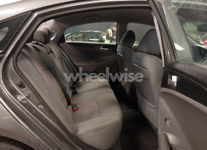 Photo 8 of 2013 Hyundai Sonata GLS (VIN 5NPEB4AC2DH599797)