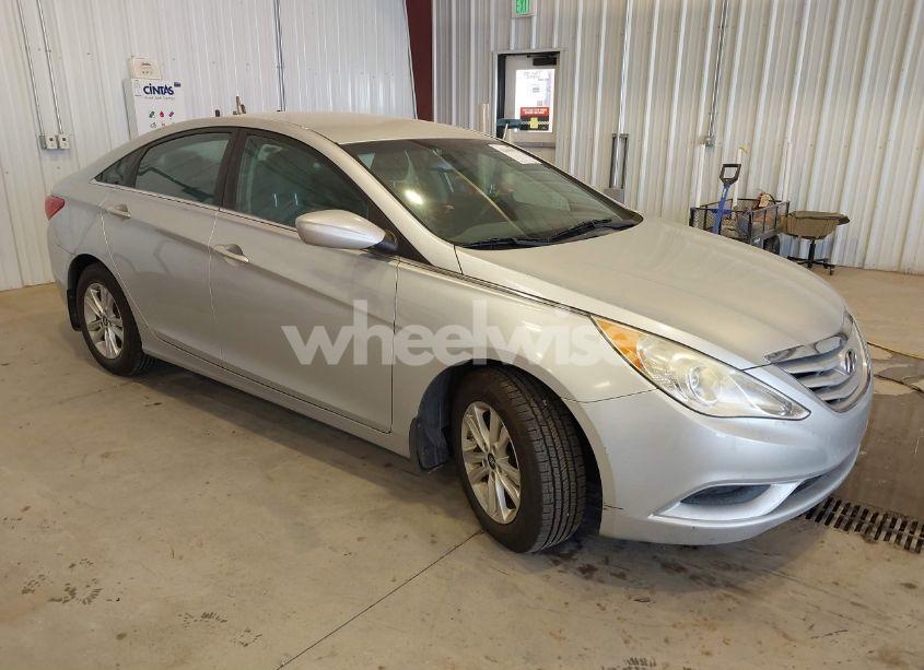 2013 Hyundai Sonata GLS (VIN 5NPEB4AC2DH631390) main photo