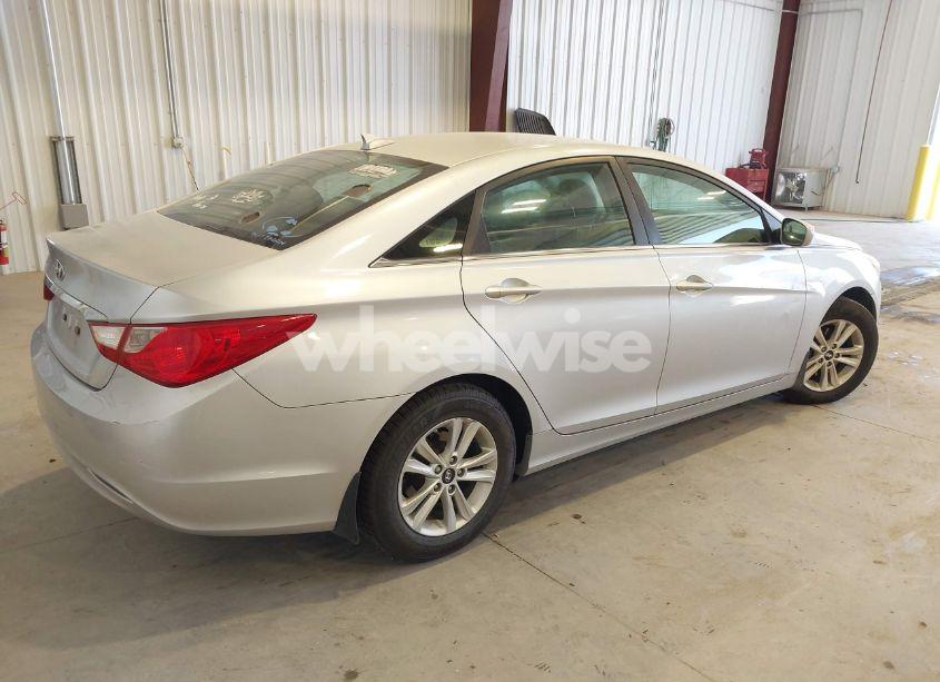 Photo 4 of 2013 Hyundai Sonata GLS (VIN 5NPEB4AC2DH631390)