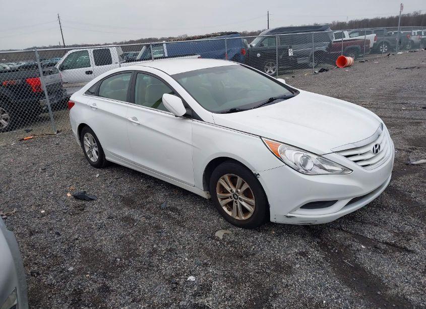 2013 Hyundai Sonata GLS (VIN 5NPEB4AC2DH647895) main photo