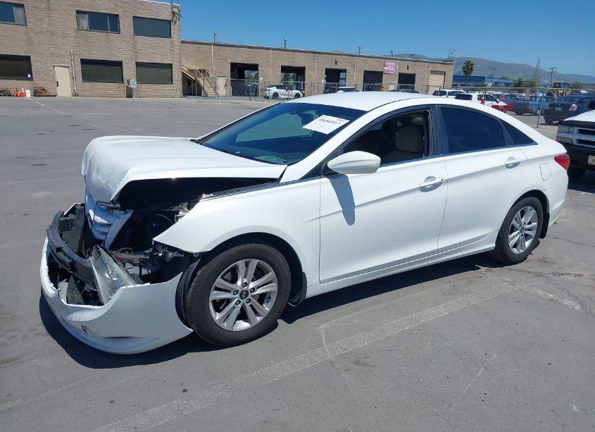 Photo 2 of 2013 Hyundai Sonata GLS (VIN 5NPEB4AC2DH680184)