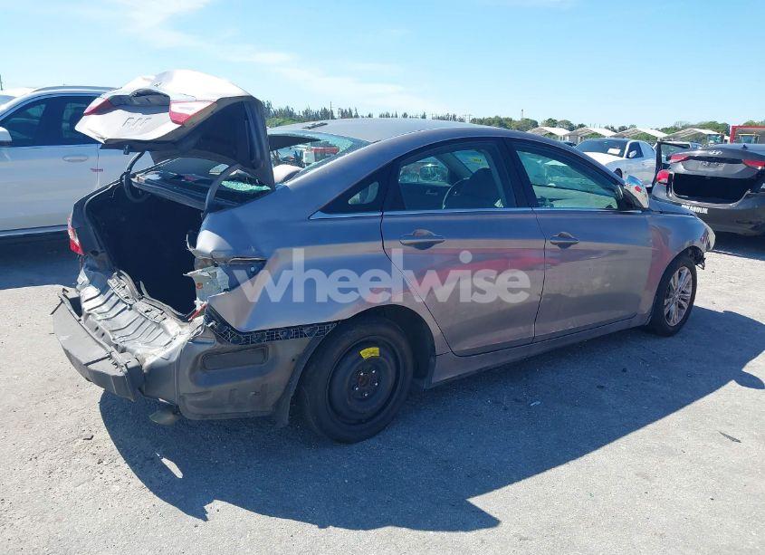 Photo 4 of 2013 Hyundai Sonata GLS (VIN 5NPEB4AC2DH693758)