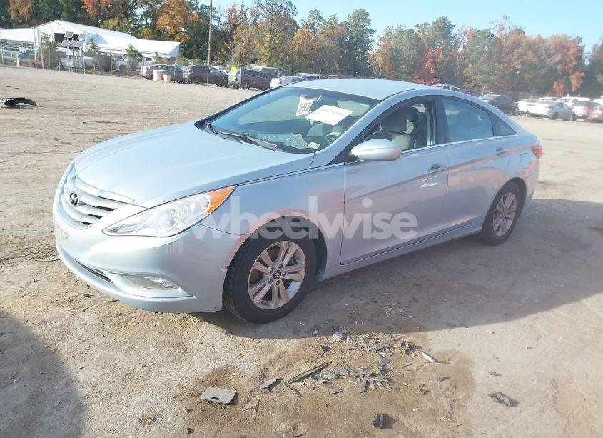 Photo 2 of 2013 Hyundai Sonata GLS (VIN 5NPEB4AC2DH712082)