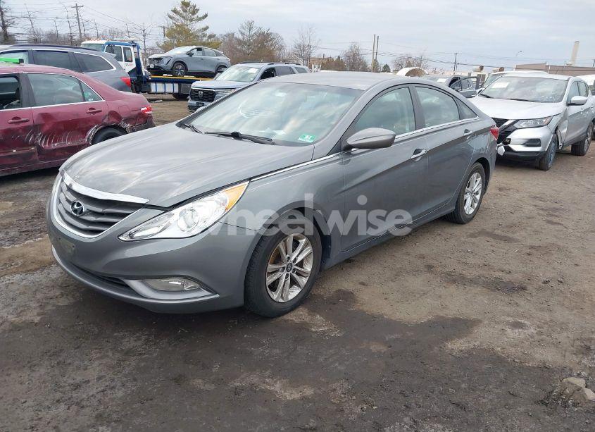 Photo 2 of 2013 Hyundai Sonata GLS (VIN 5NPEB4AC2DH723907)
