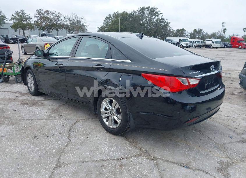 Photo 3 of 2013 Hyundai Sonata GLS (VIN 5NPEB4AC2DH726712)