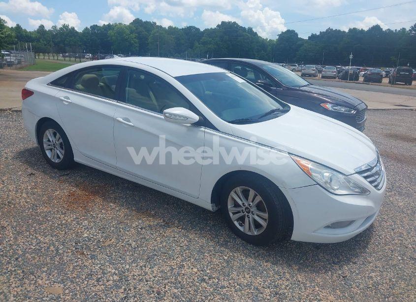 2013 Hyundai Sonata GLS (VIN 5NPEB4AC2DH744689) main photo