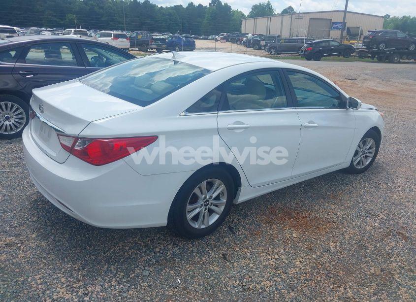 Photo 4 of 2013 Hyundai Sonata GLS (VIN 5NPEB4AC2DH744689)