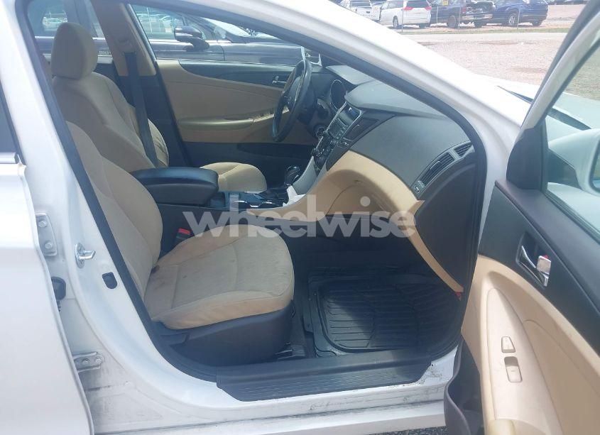 Photo 5 of 2013 Hyundai Sonata GLS (VIN 5NPEB4AC2DH744689)