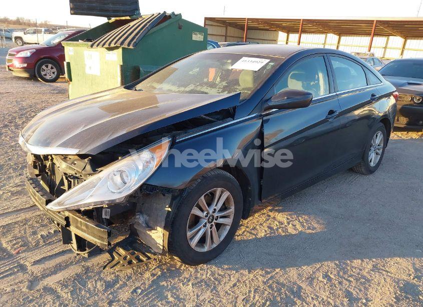 Photo 2 of 2013 Hyundai Sonata GLS (VIN 5NPEB4AC2DH760665)