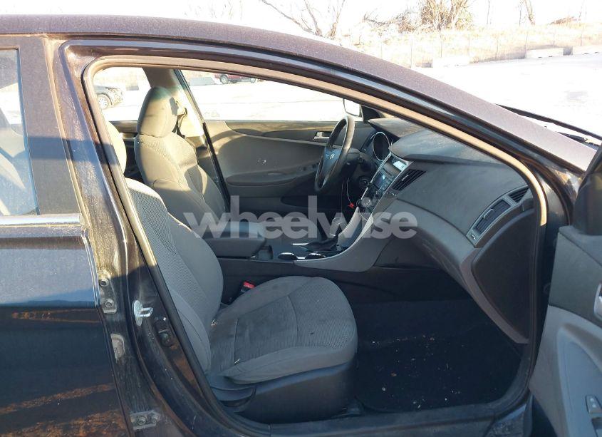 Photo 5 of 2013 Hyundai Sonata GLS (VIN 5NPEB4AC2DH760665)