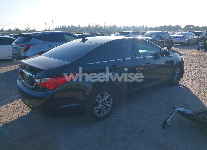 Photo 4 of 2013 Hyundai Sonata GLS (VIN 5NPEB4AC2DH766885)