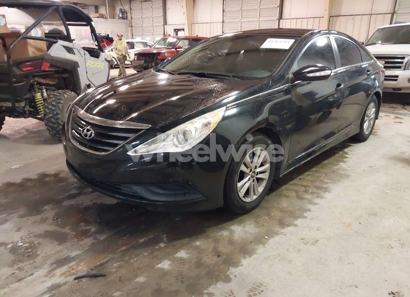 Photo 2 of 2014 Hyundai Sonata GLS (VIN 5NPEB4AC2EH818517)