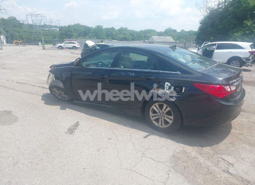 Photo 3 of 2014 Hyundai Sonata GLS (VIN 5NPEB4AC2EH873856)