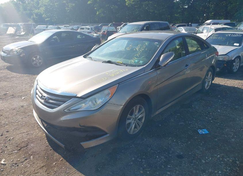 Photo 2 of 2014 Hyundai Sonata GLS (VIN 5NPEB4AC2EH888132)