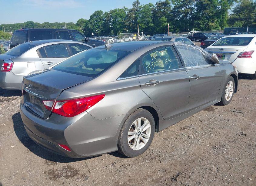 Photo 4 of 2014 Hyundai Sonata GLS (VIN 5NPEB4AC2EH888132)