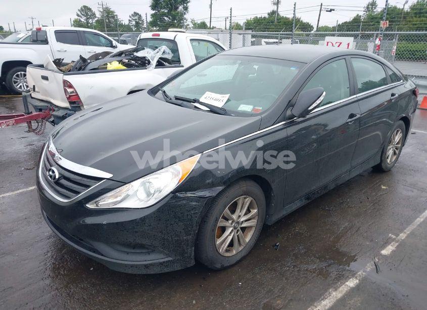 Photo 2 of 2014 Hyundai Sonata GLS (VIN 5NPEB4AC2EH948037)