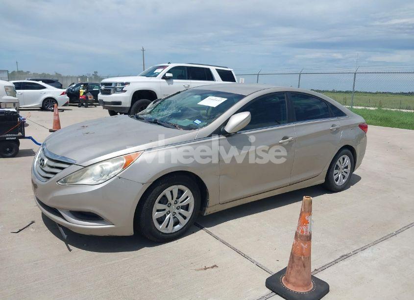 Photo 2 of 2011 Hyundai Sonata GLS (VIN 5NPEB4AC3BH031331)