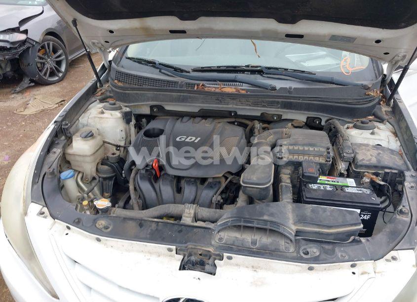 Photo 10 of 2011 Hyundai Sonata GLS (VIN 5NPEB4AC3BH055421)