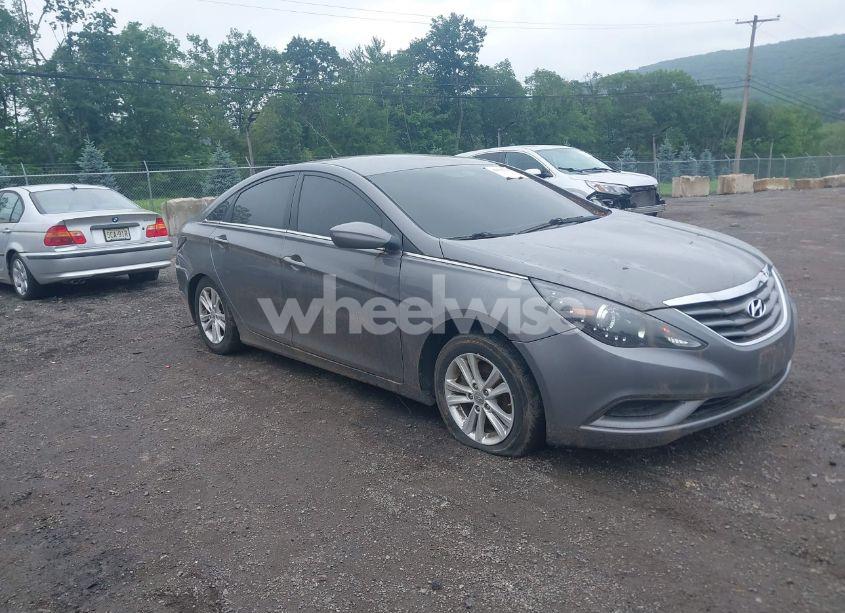 2011 Hyundai Sonata GLS (VIN 5NPEB4AC3BH082084) main photo