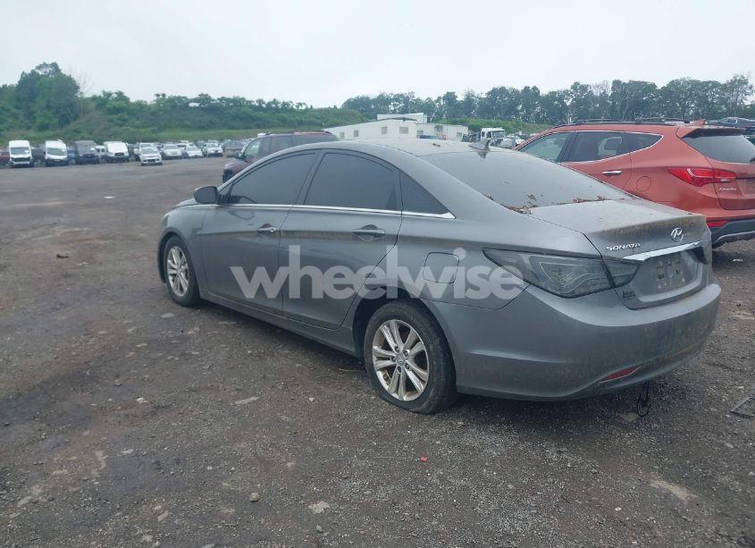 Photo 3 of 2011 Hyundai Sonata GLS (VIN 5NPEB4AC3BH082084)