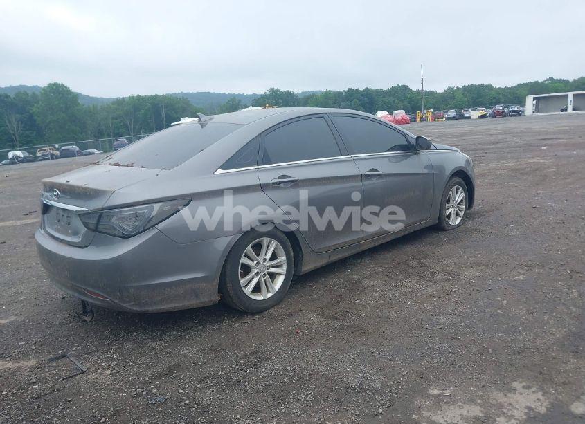 Photo 4 of 2011 Hyundai Sonata GLS (VIN 5NPEB4AC3BH082084)
