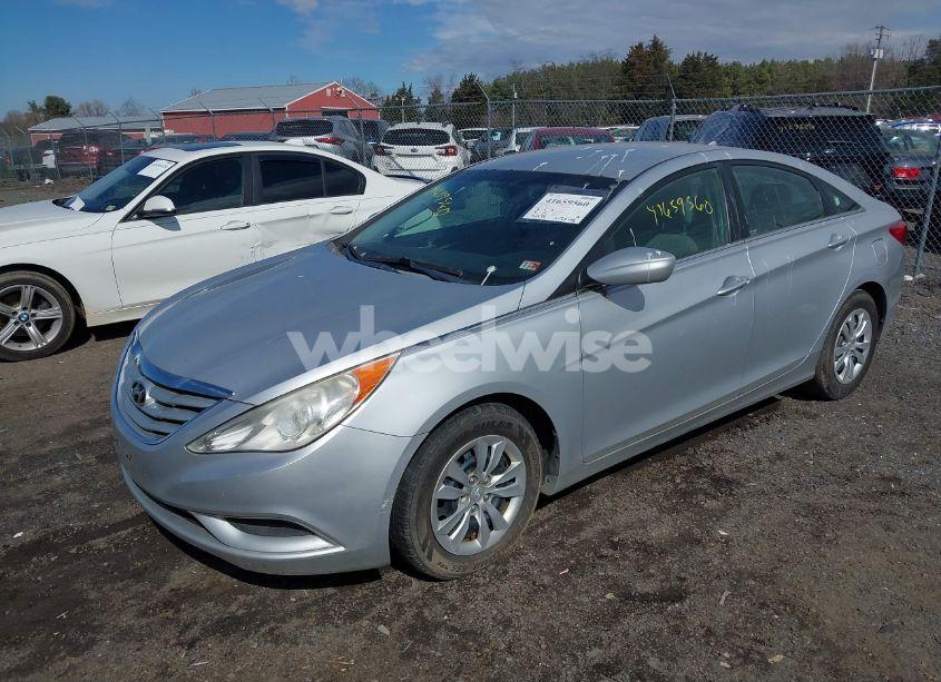 Photo 2 of 2011 Hyundai Sonata GLS (VIN 5NPEB4AC3BH096227)