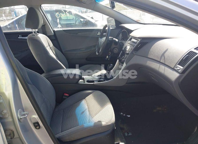 Photo 5 of 2011 Hyundai Sonata GLS (VIN 5NPEB4AC3BH096227)